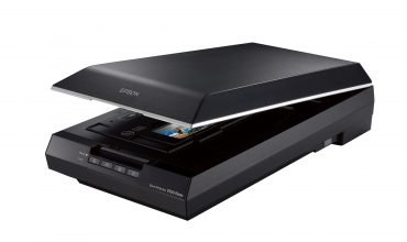 Epson launches photo scanner with social media features