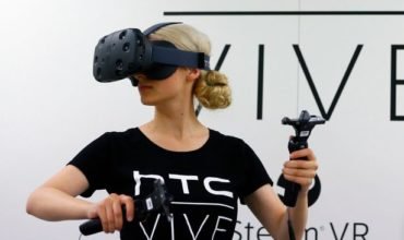 HTC to Launch Mobile VR Device Later This Year