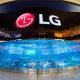 LG unveils world’s largest OLED screen at Dubai Aquarium