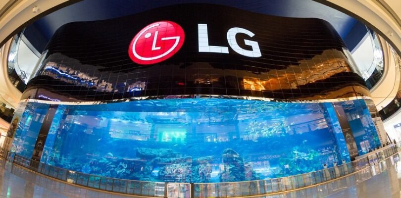 LG unveils world’s largest OLED screen at Dubai Aquarium