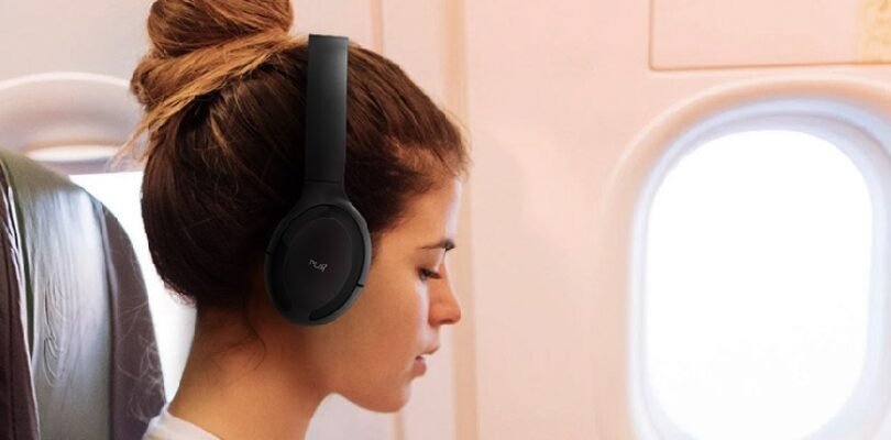 PLAY launches world’s first AI-driven noise cancelling wireless headset in the UAE