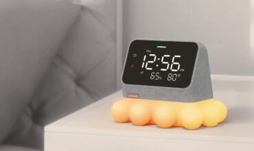 Lenovo announces the Smart Clock Essential with Alexa built-in