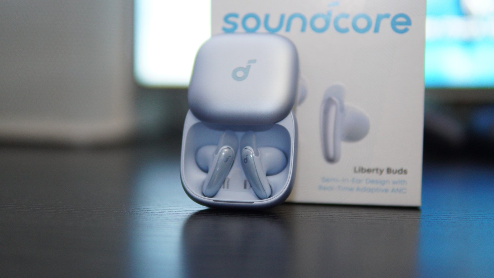 イヤホン Liberty buds ANKER Soundcore Liberty Budsレビュー 比較 インナーイヤー型イヤホン